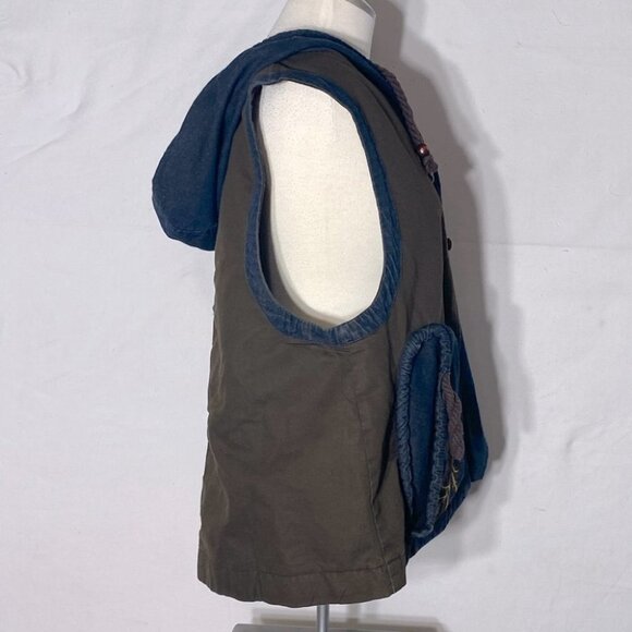 Artisanal Unique Embroidered Vest XXL - Picture 3 of 15